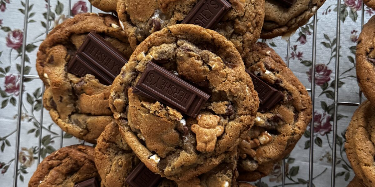 s'mores cookies with hershey's squares